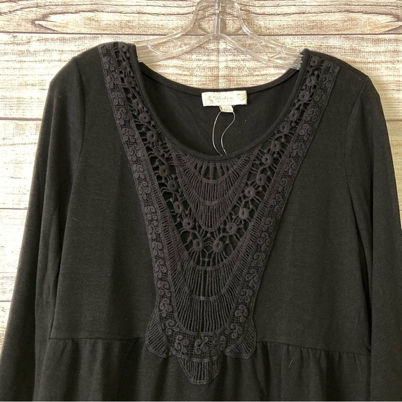 Weekend By Suzanne Betro Embroidered Knit Tunic Top Size Small - Picture 3 of 12